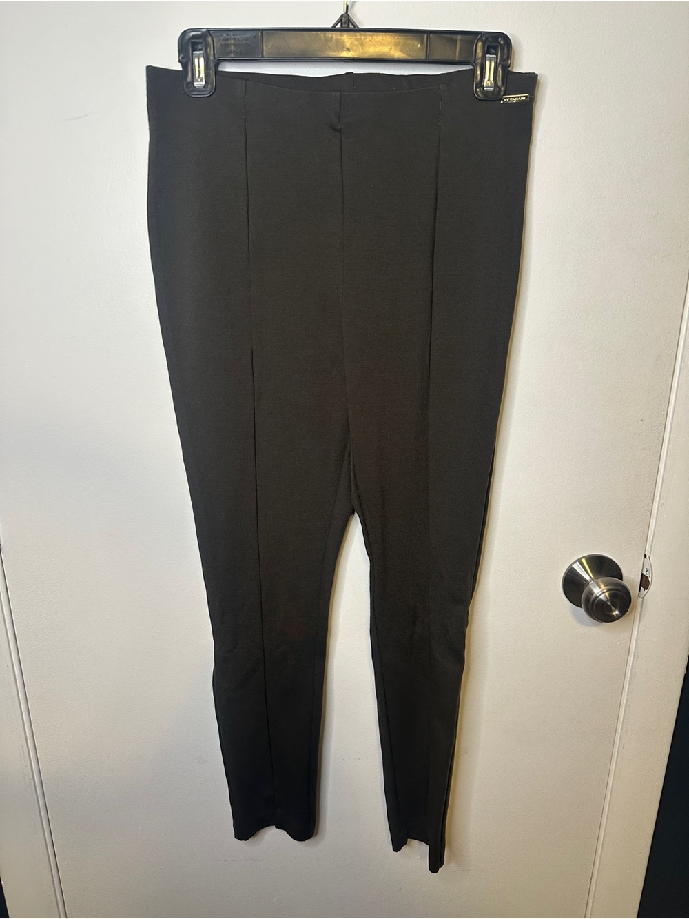 Tahari Ankle Pants in Dark Olive